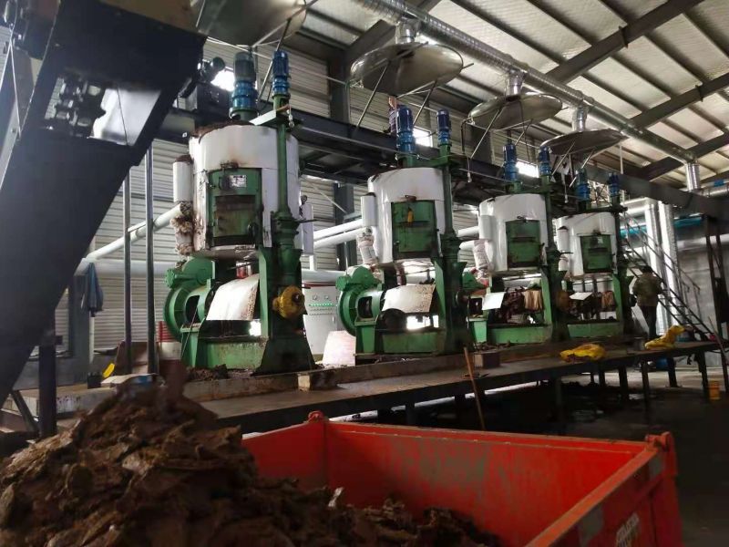 動(dòng)物油渣瓦片機(jī)