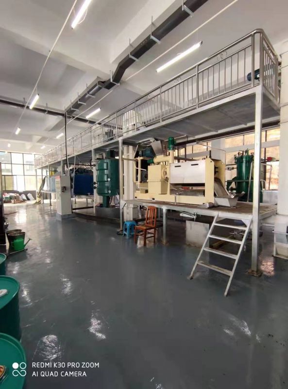 廣西核桃油壓榨車(chē)間